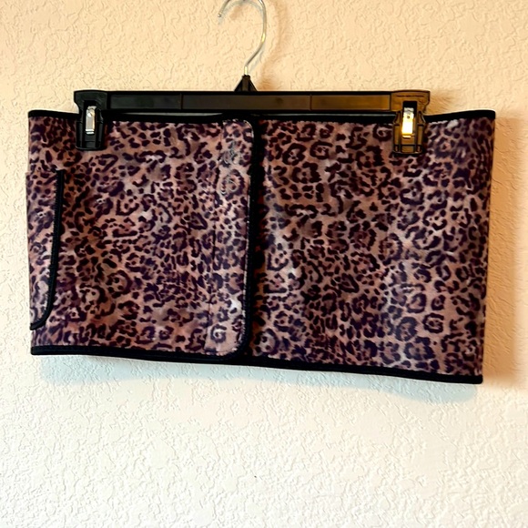 Jessica Simpson Other - Jessica Simpson sweat/waist belt